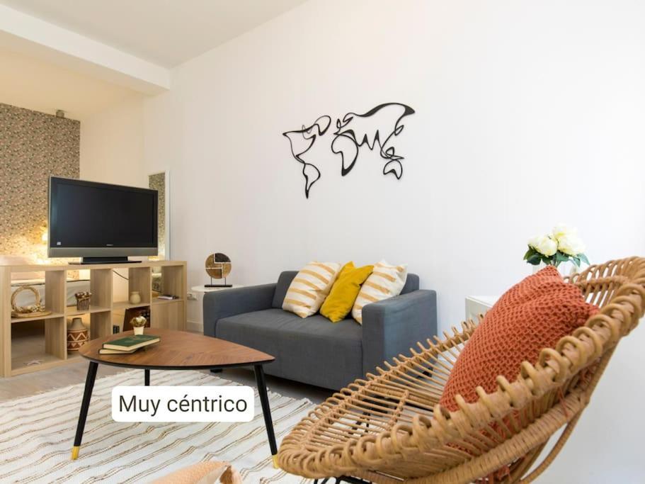 Moderno Apartamento En Casco Historico + Desayuno! Zaragoza Dış mekan fotoğraf