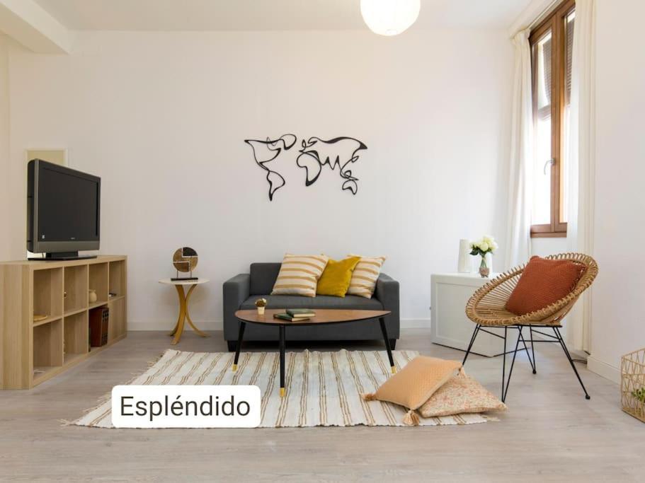 Moderno Apartamento En Casco Historico + Desayuno! Zaragoza Dış mekan fotoğraf